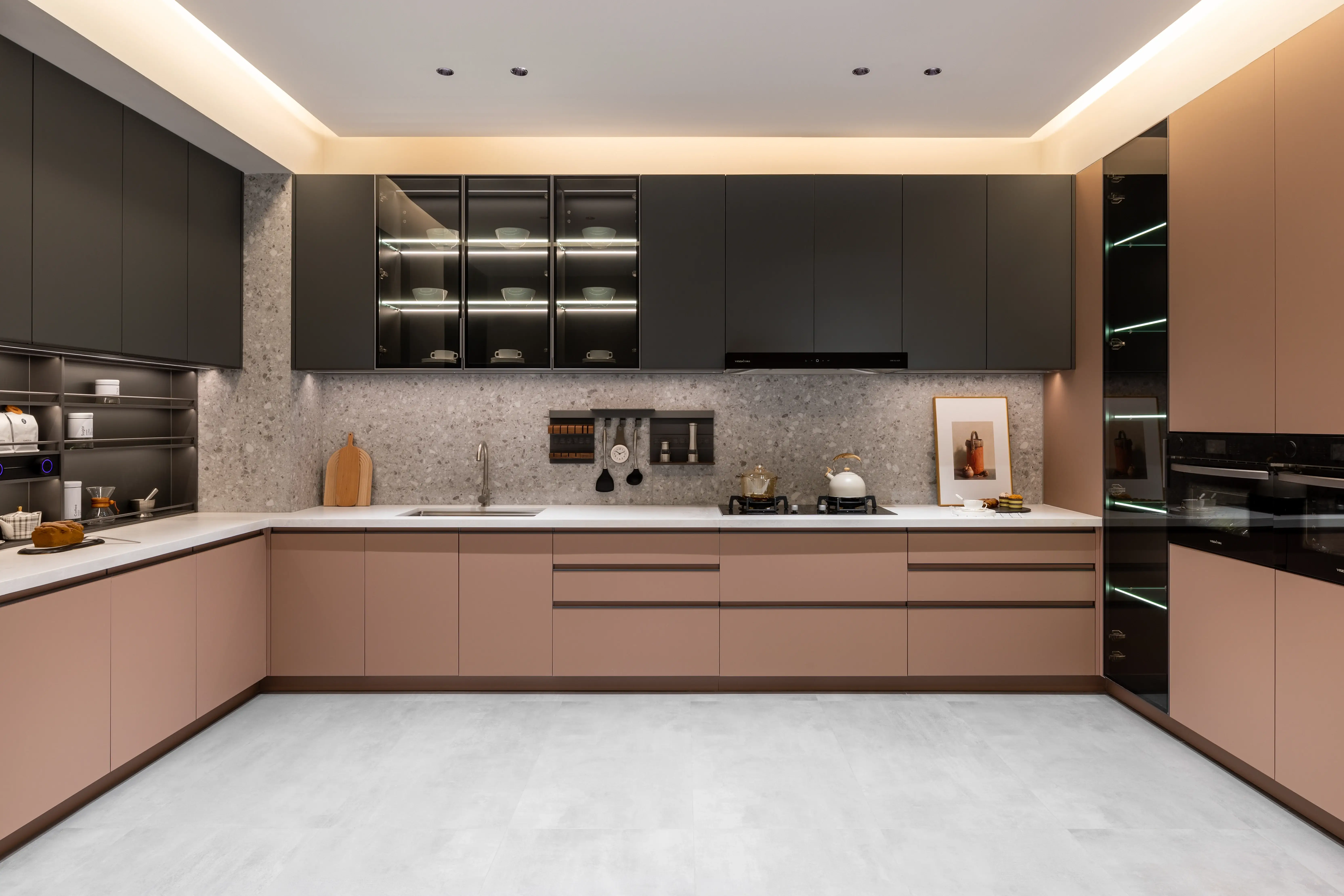 Stone-grey kitchen with textured splashback and beige cabinetry